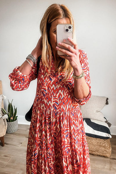 Leona™ | Geplooide Maxi Jurk met V - Hals en Abstracte Print - JURKJESWINKELTJE